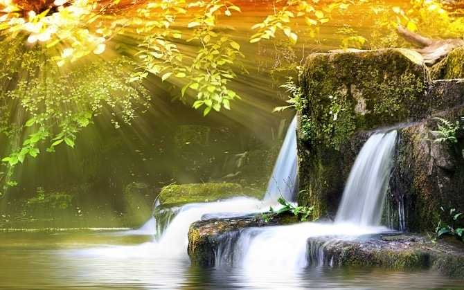 CASCATA DI LUCE
